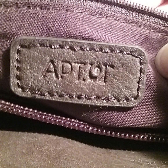 Apt 9 faux leather handbag - Picture 2 of 4